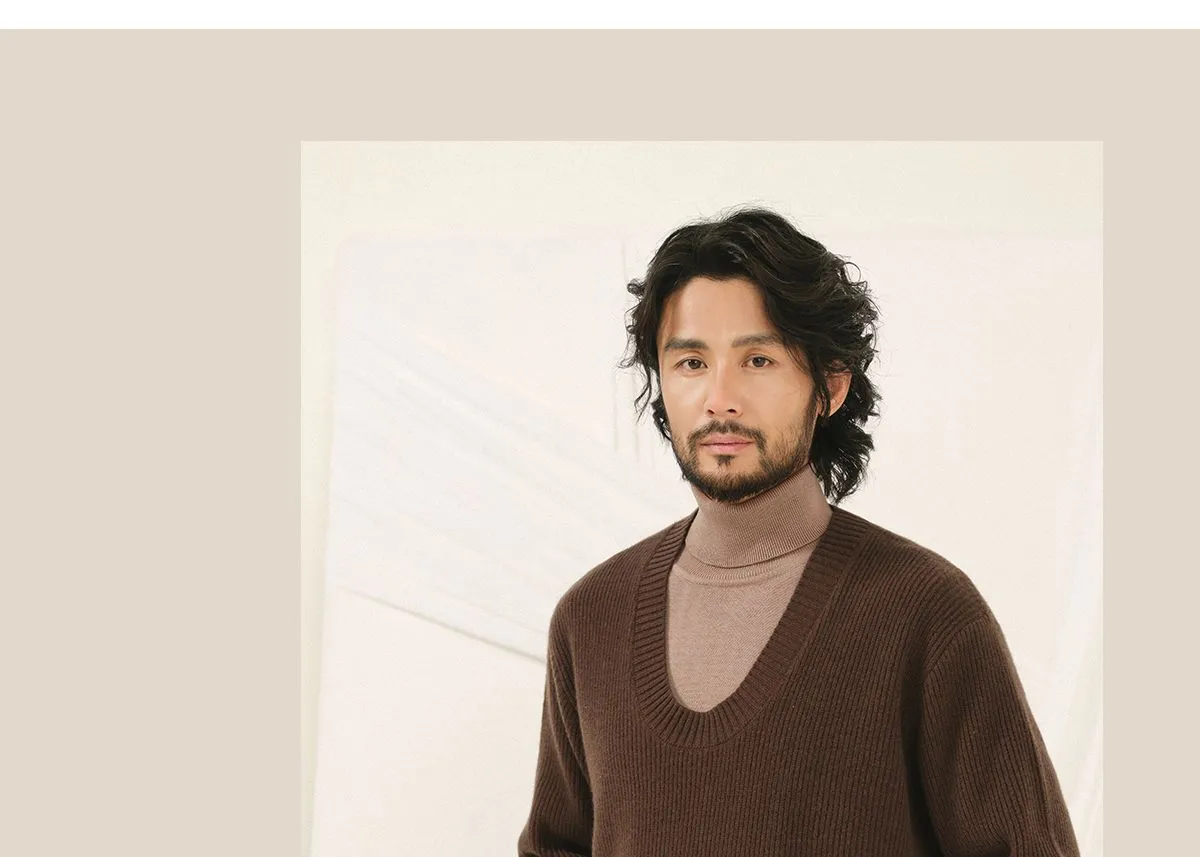 Unisex U-neck Knit Sweater