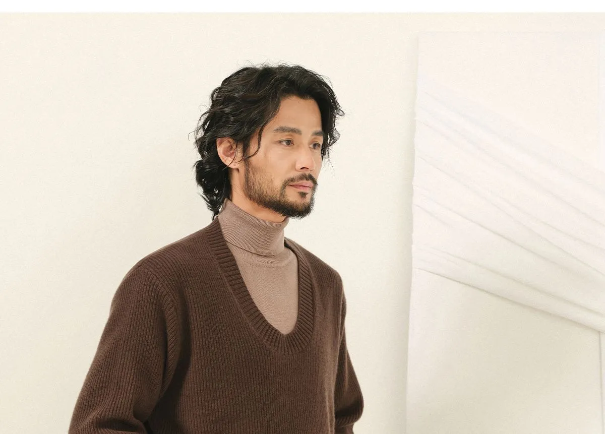 Unisex U-neck Knit Sweater
