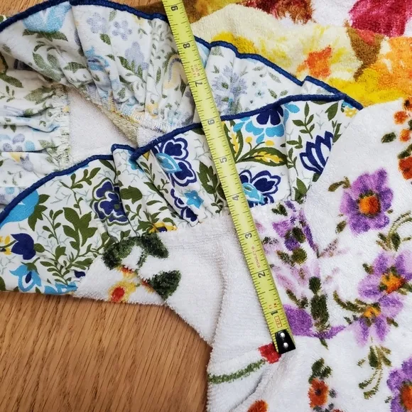 Urban Outfitters Floral college towel Shorts - boho‎ hippie style