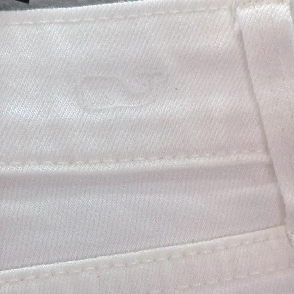 Vineyard vines - NWT Women's Denim Cutoff Shorts white jeans size 31