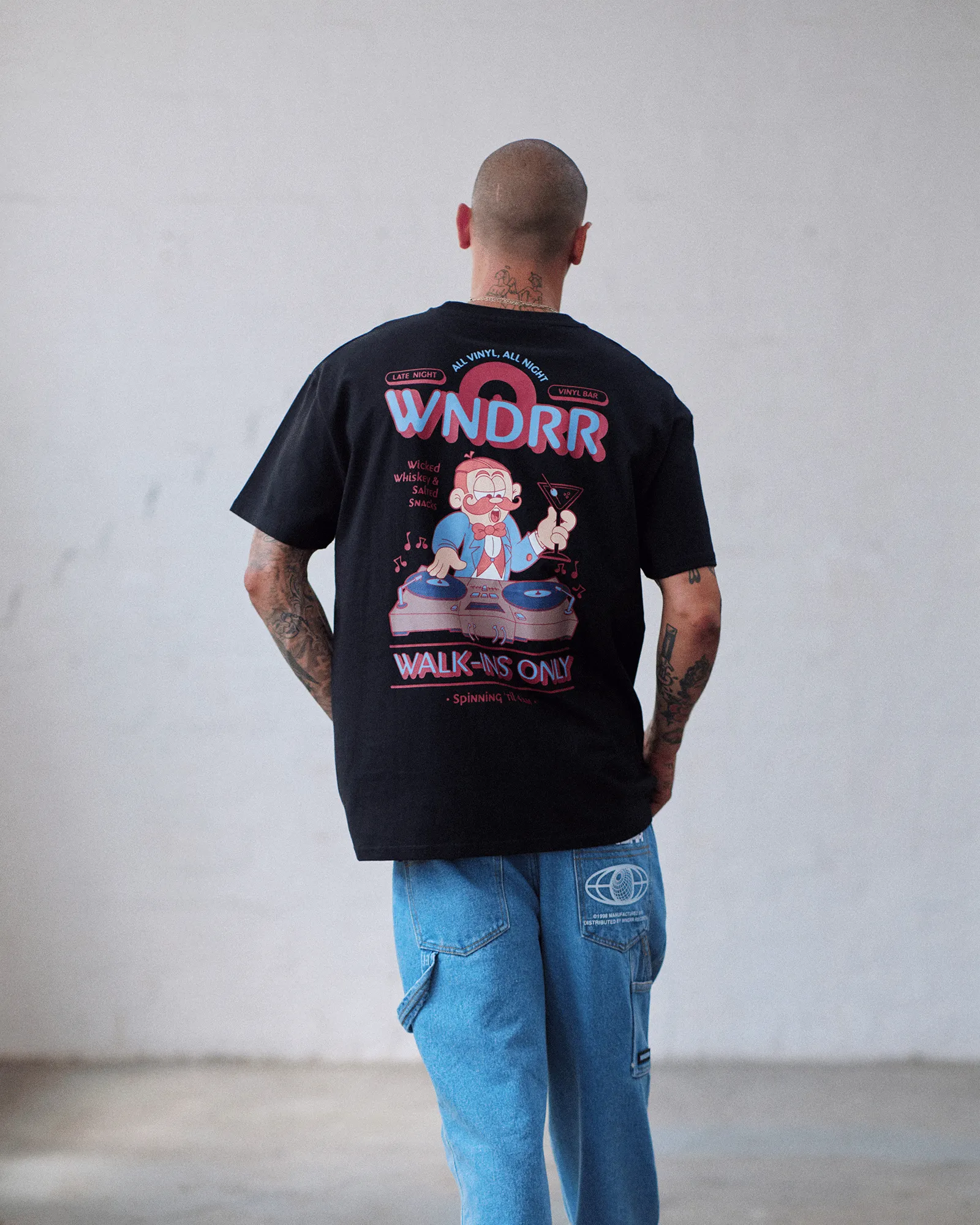VINYL BAR BOX FIT TEE - BLACK