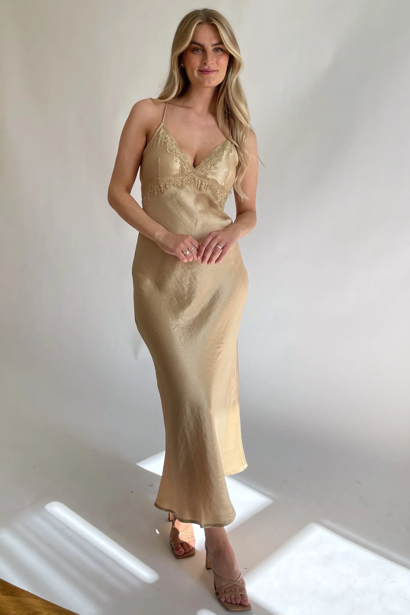VMFelicia Kjole - Guld